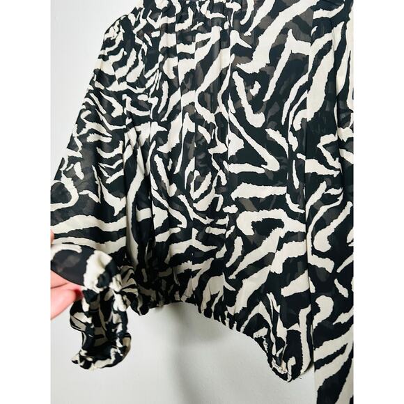 ONE TEASPOON Different Dimension Bubble Black White Sheer Chiffon Top Size Small - Picture 6 of 10